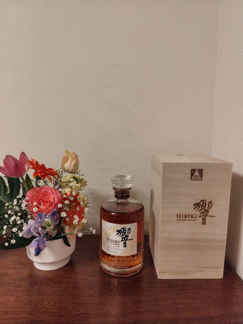 響 100周年記念 山崎30年ミズナラ樽ブレンド ウイスキー 木箱入り