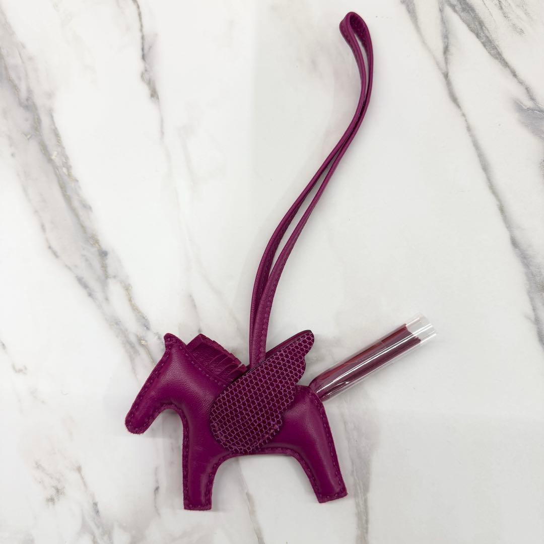 【年末セール】31日まで 美品エルメス ロデオペガサスタッチ PMパープルU刻