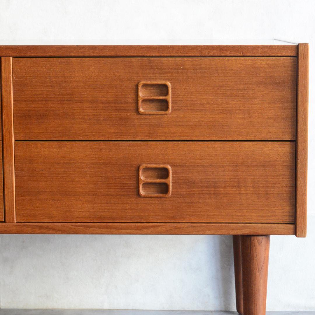 デンマーク 北欧ヴィンテージ チーク２段 ローチェスト 北欧家具 サイドテーブル