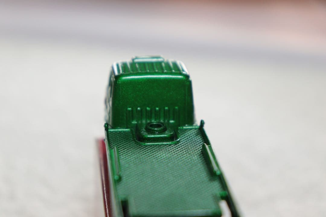 T*A様 日本製　トミカ　UD コンドル　ブルドーザーキャリア　赤箱　56