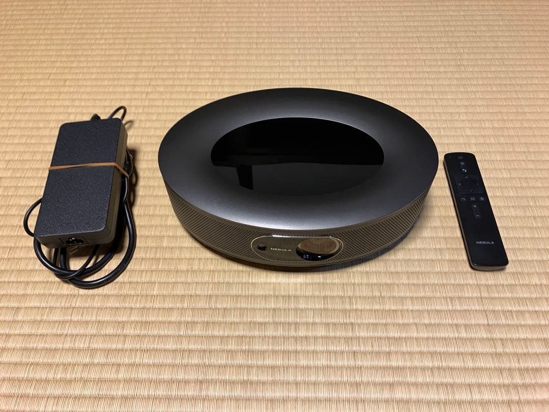 ジャンク品(白ドット、黒点) Anker nebula cosmos