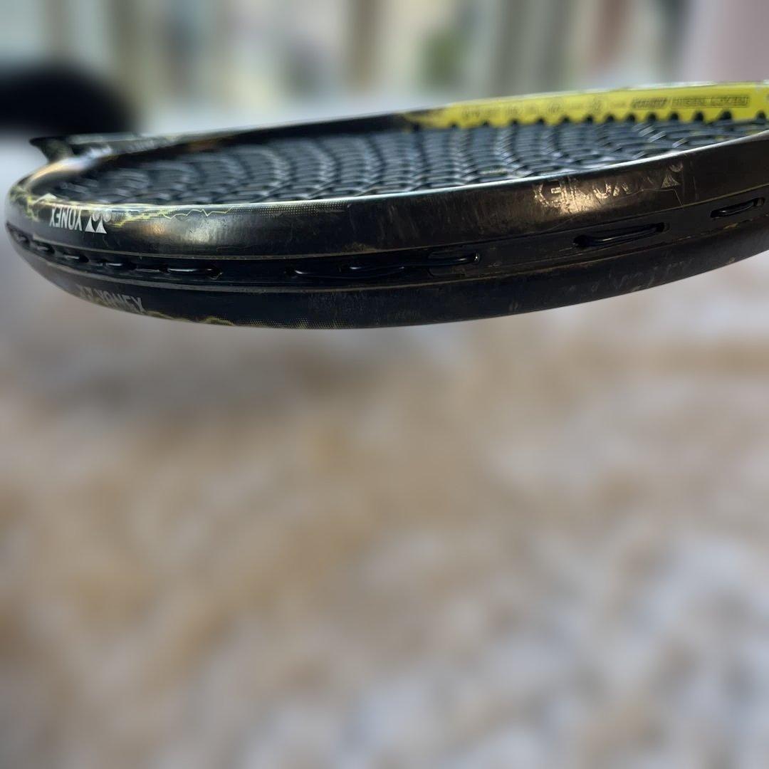 美品 ソフトテニスラケット ボルトレイジ70s YONEX ブラック/イエロー