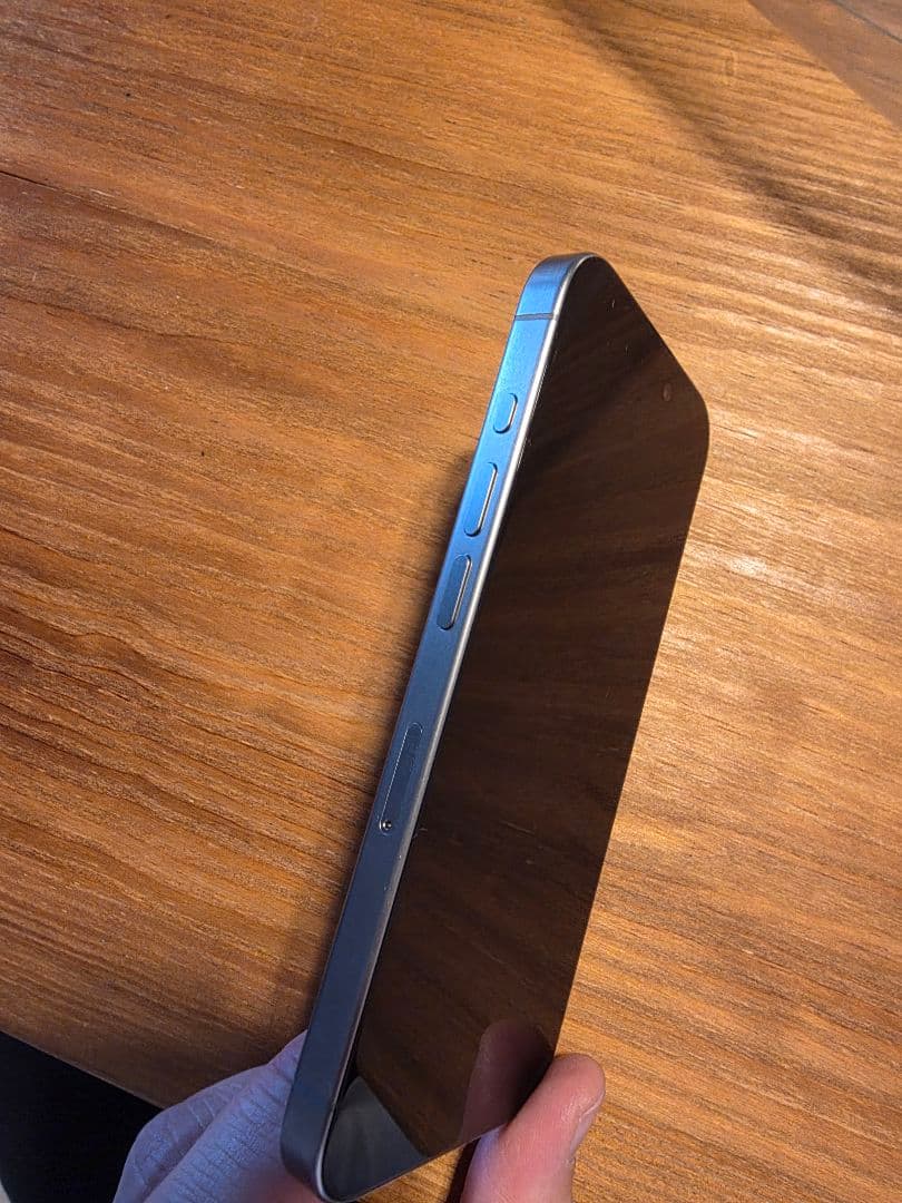 iPhone 15 Pro 256GB ナチュラルチタニウム SIMフリー