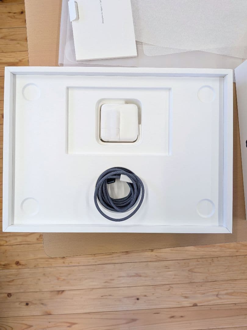 MacBookAir M2 13インチ 8GB 256GBミッ