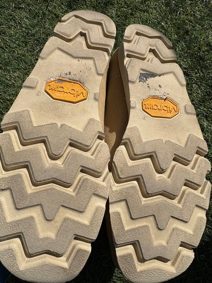 Clarks ワラビー　GTX モカシン ベージュ