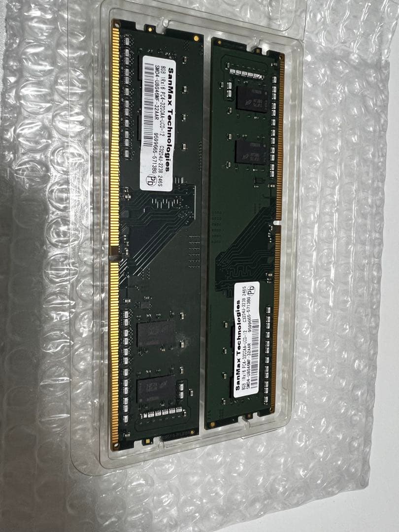 SanMax SMD4-U8G46ME-32AAR 8GBx2枚　16GB