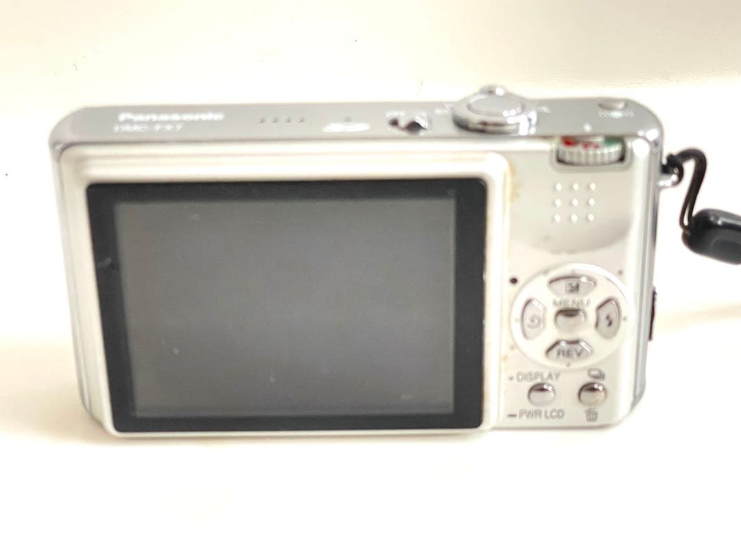 ★美品完動品★パナソニック デジカメ LUMIX DMC-FX7 バッテリーつき