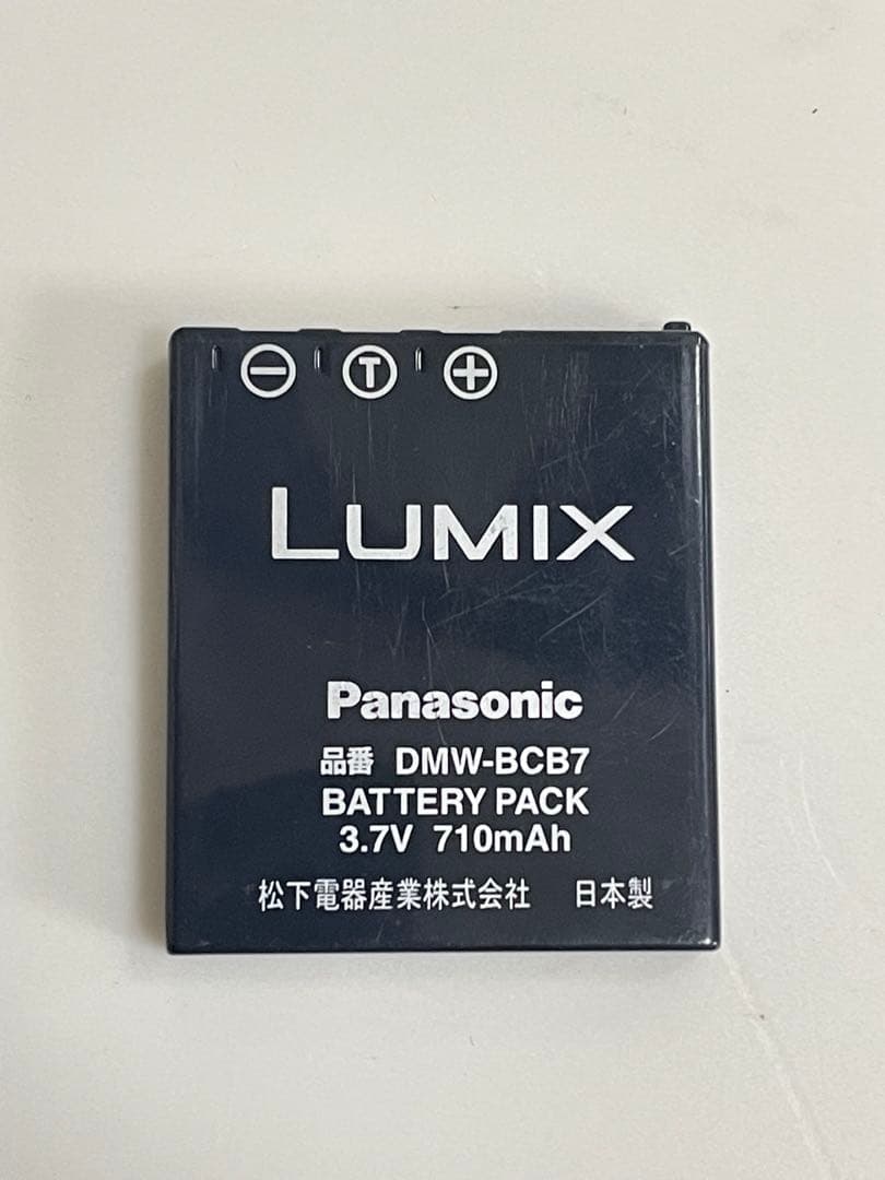 ★美品完動品★パナソニック デジカメ LUMIX DMC-FX7 バッテリーつき