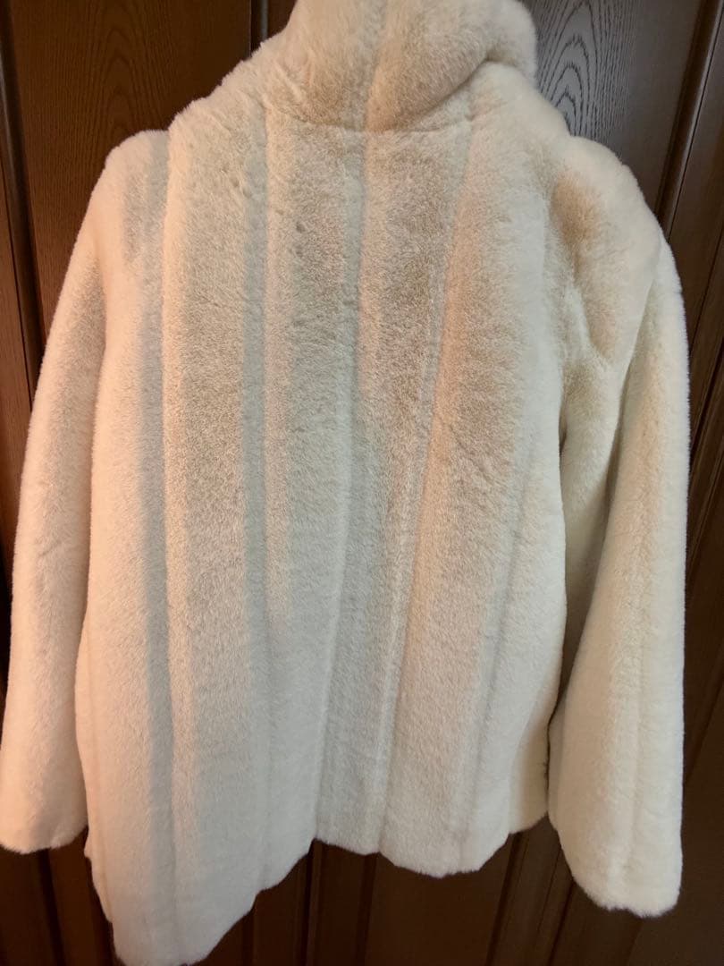 ジャケット・アウター Winter Love Faux Fur Long Coat S