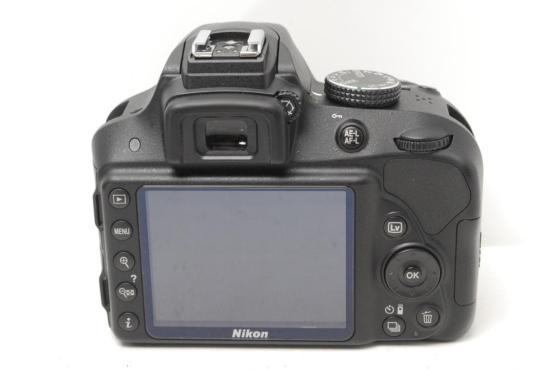 【使用感少　新品級ショット数　ダブルレンズ】Nikon D3300　スマホ転送