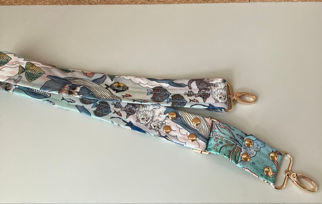 特大　ボストンバッグ　おとぎの国の猫と仲間たち