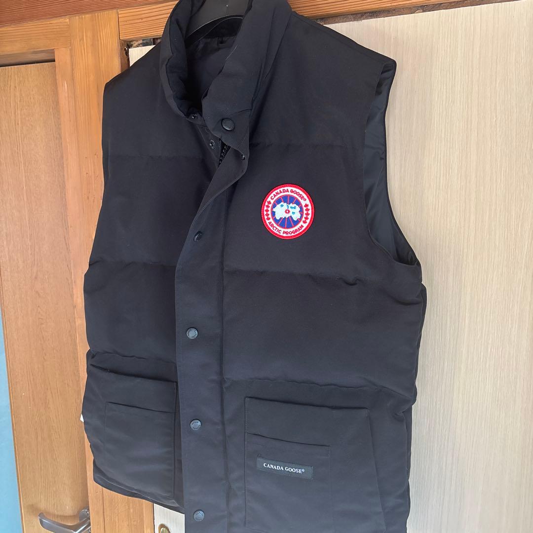   ブラック ダウンベスト S