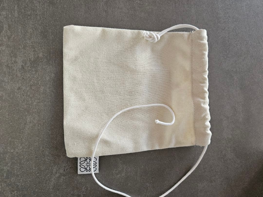 LOEWE　アナグラム　トライフォールドウォレット　三つ折り財布　ライトグリーン