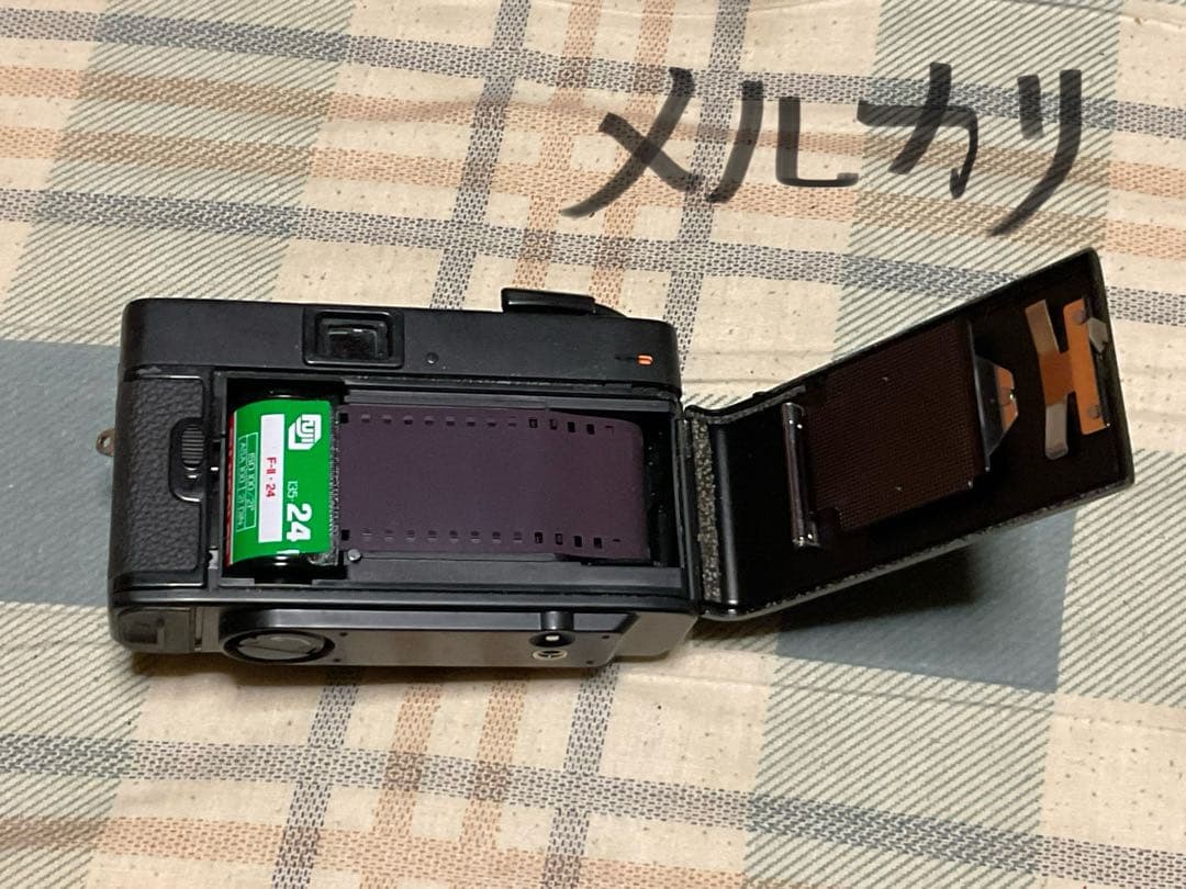 MINOLTA・HI-MATIC・S。ブラックボディ。【カバー付き、昭和レトロ】