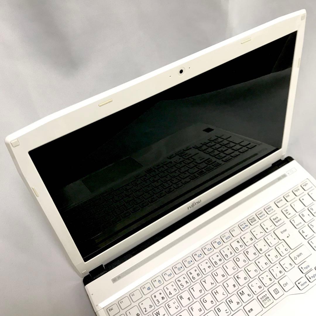 FUJITSU LIFEBOOK AH42/S ノートパソコン 本体　M163