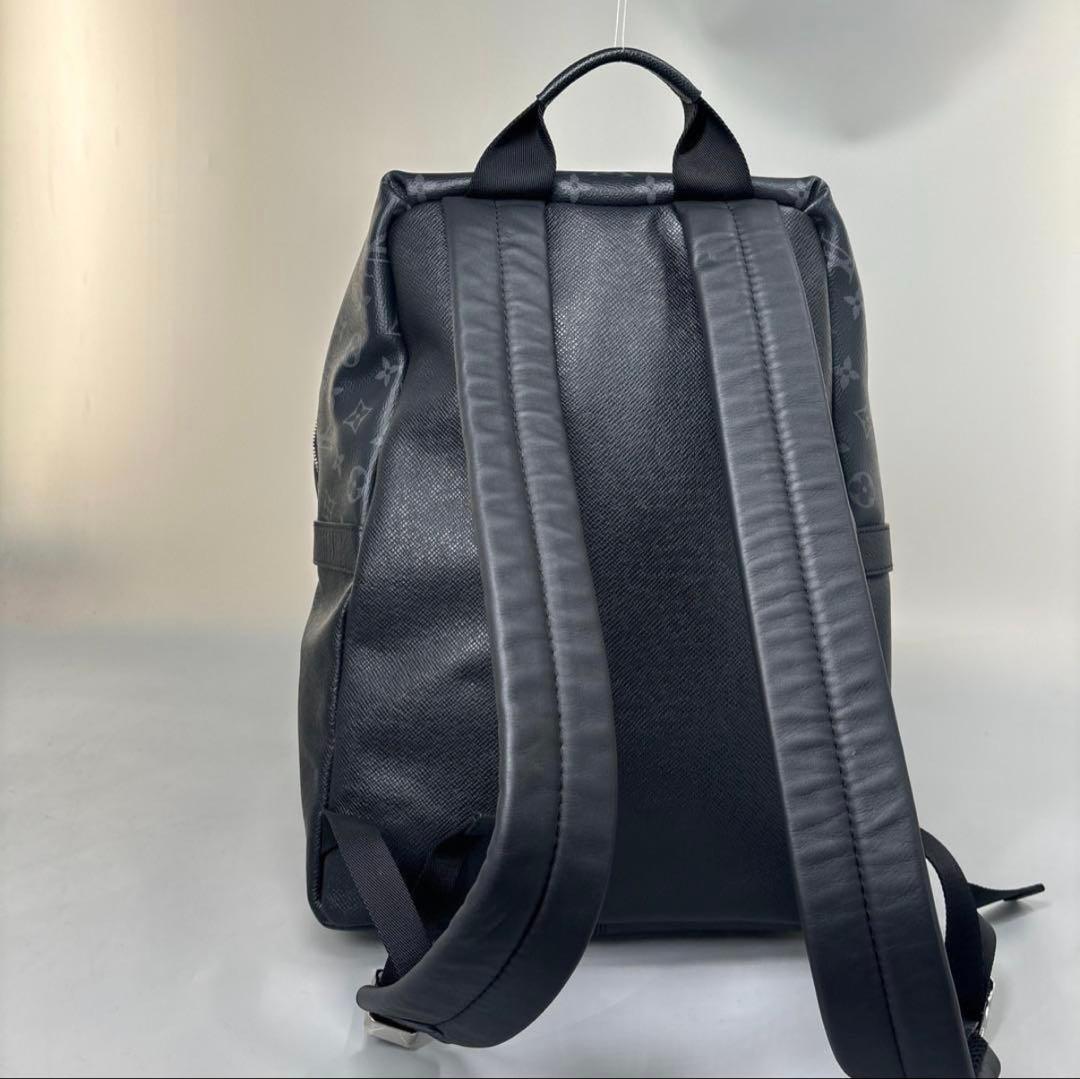 ルイヴィトン タイガラマ ディスカバリーバックパック ノワール