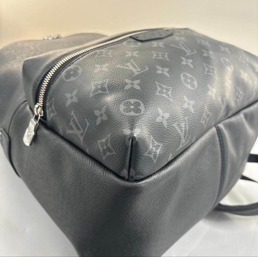 ルイヴィトン タイガラマ ディスカバリーバックパック ノワール