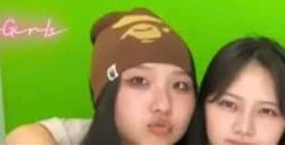 希少✨A BATHING APE ニット帽 HANA CHIKA 着用