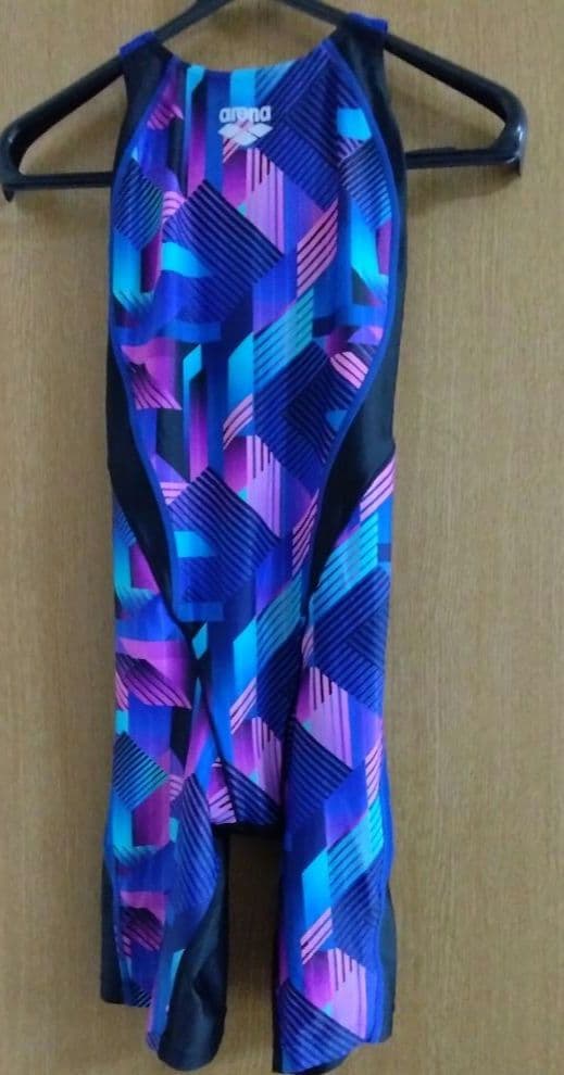 Finaマーク有　アリーナ　日本製　レディース　競泳水着11L クリーニング