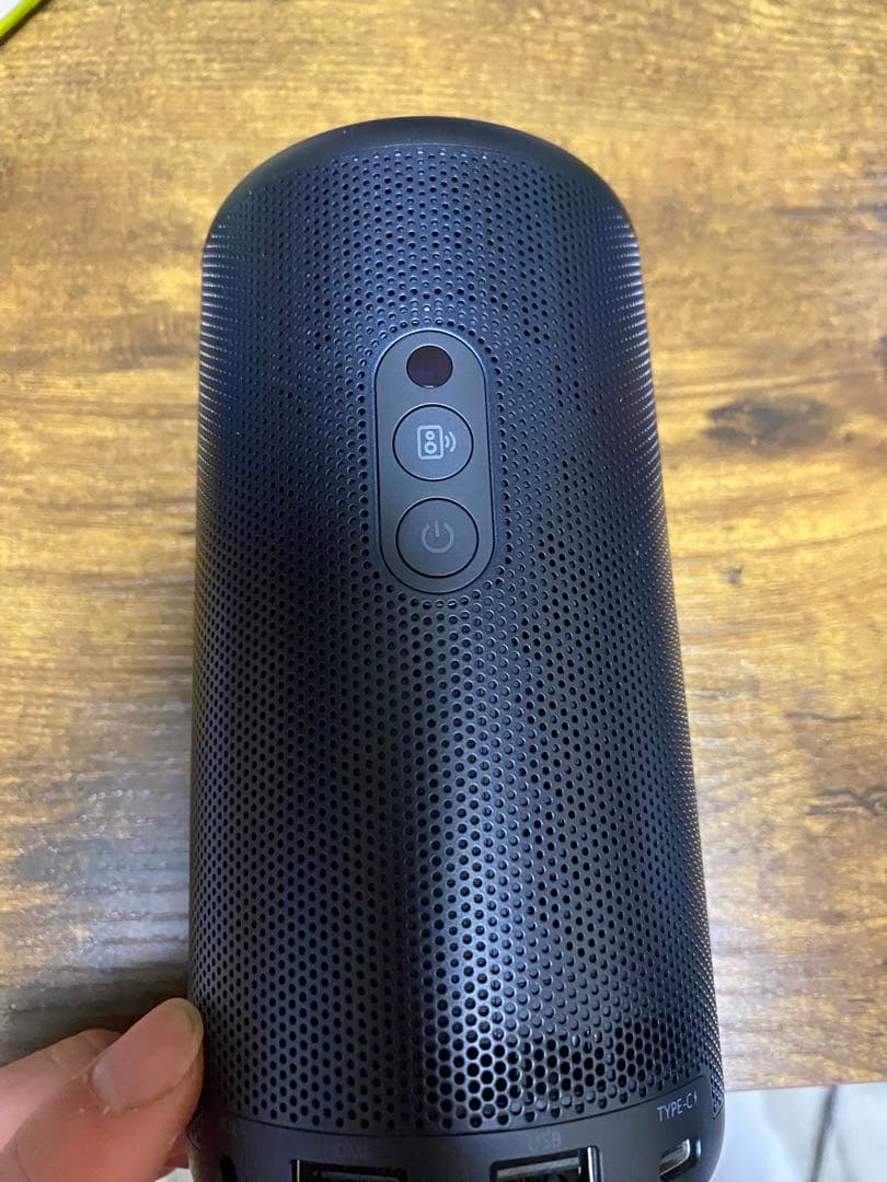 NEBULA 3プロジェクター本体