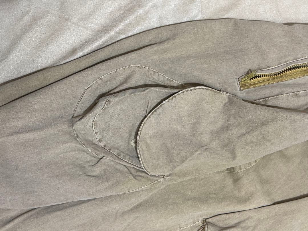 hyein seo ヘインソ　ベージュ カーゴパンツ ジッパーポケット付き