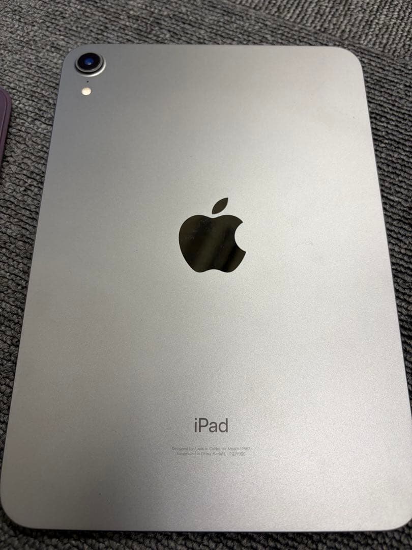 【極美品】iPad mini第6世代 256GB WiFIモデル純正カバー付