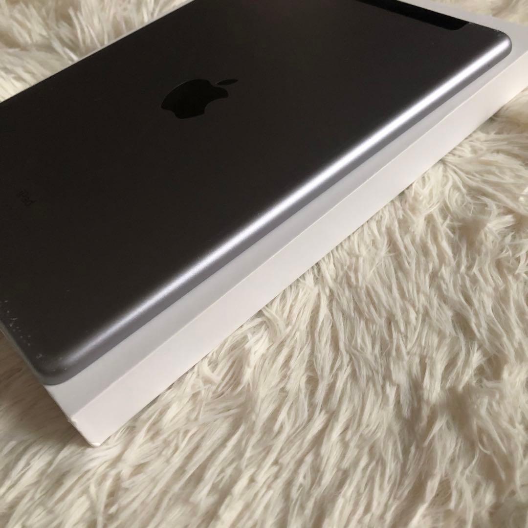 【残り3台】iPad 第6世代 128GB SIMフリー【すぐ発送】