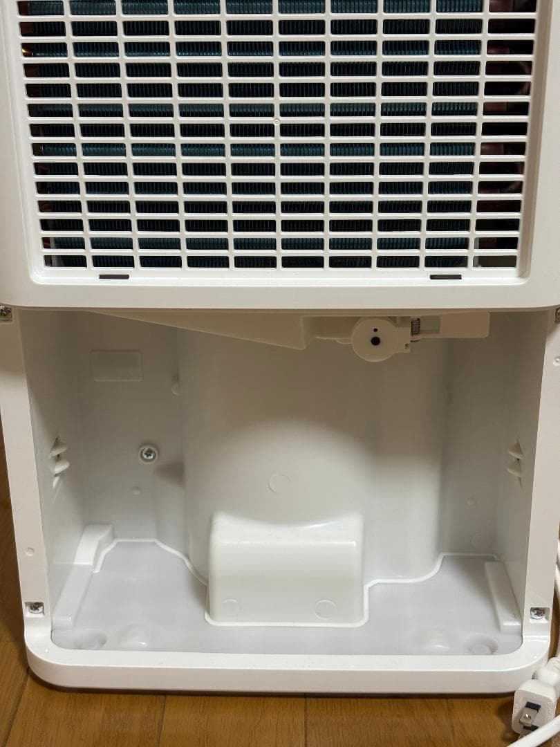 【美品】アイリスオーヤマ 除湿機 DCE-6515