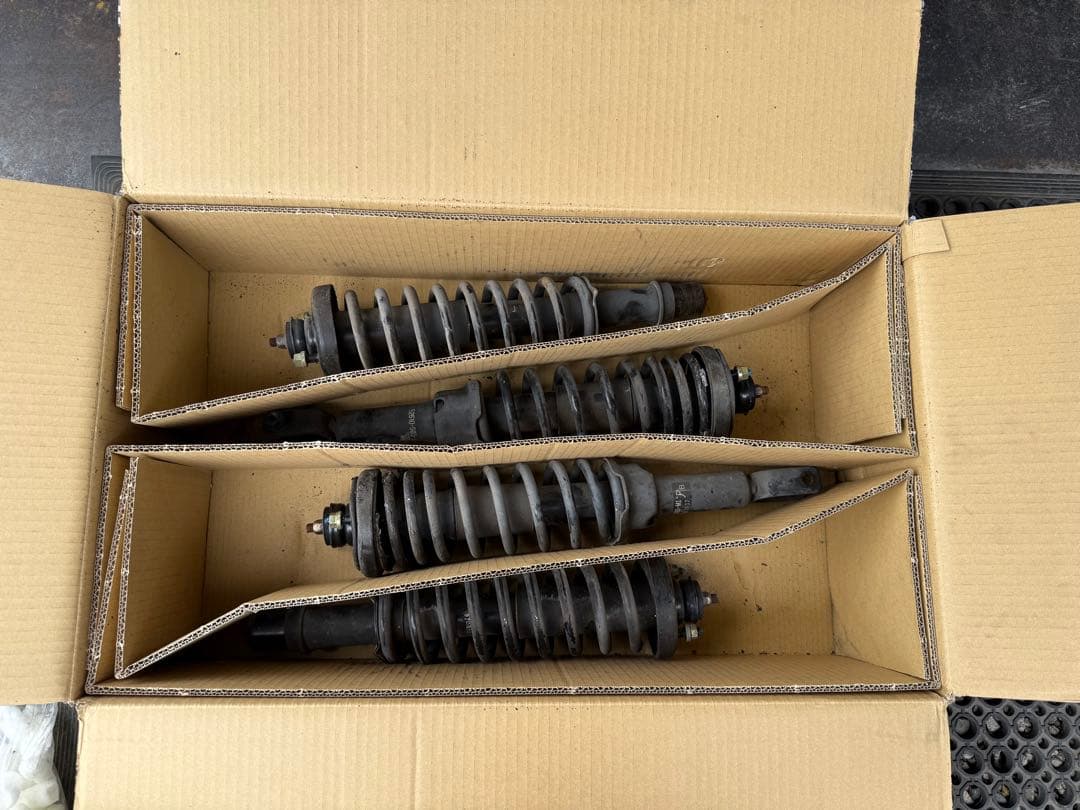 シビックタイプＲ　EK9 純正サスペンション