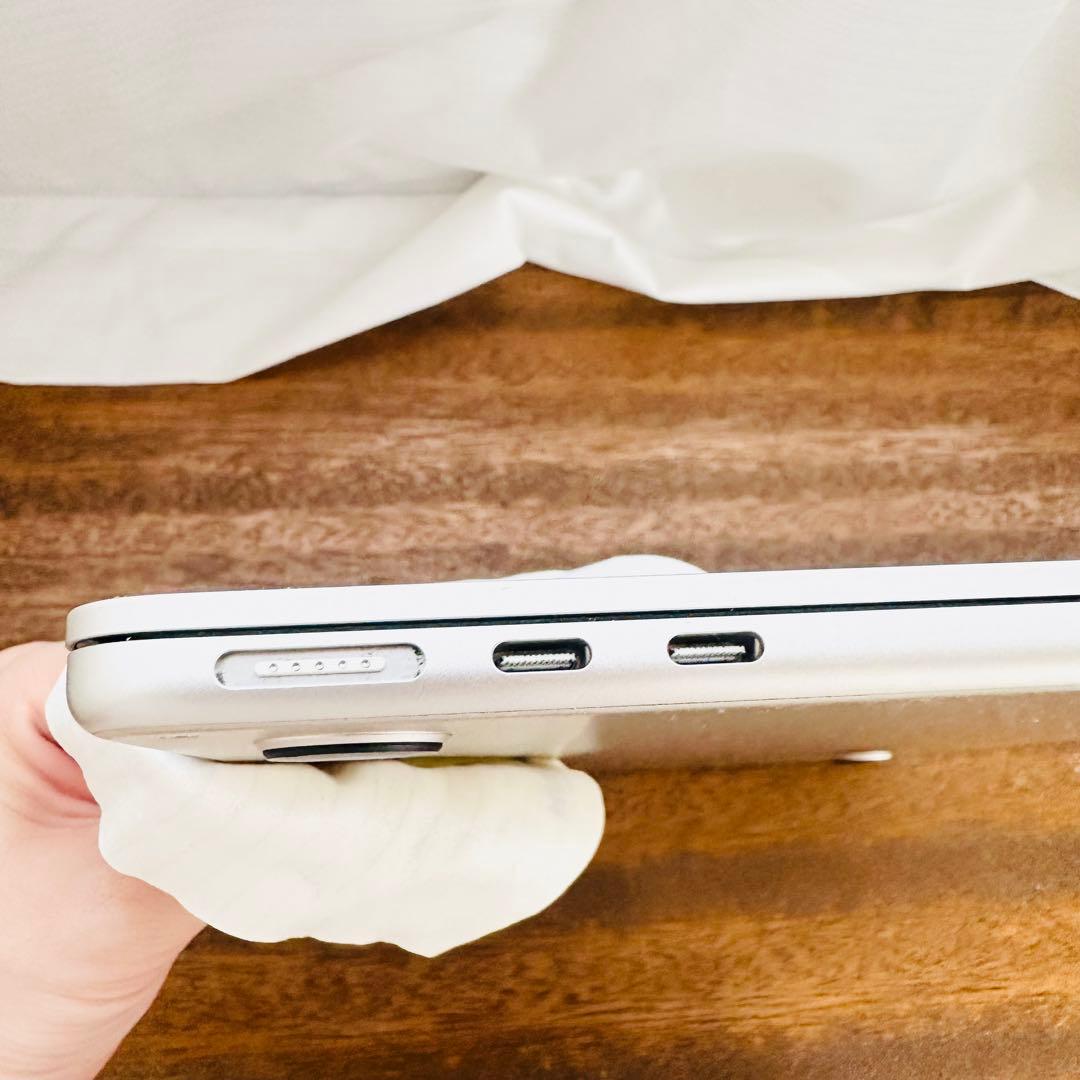 MacBookAir M2 256GB 8GB 13インチ a2681 本体