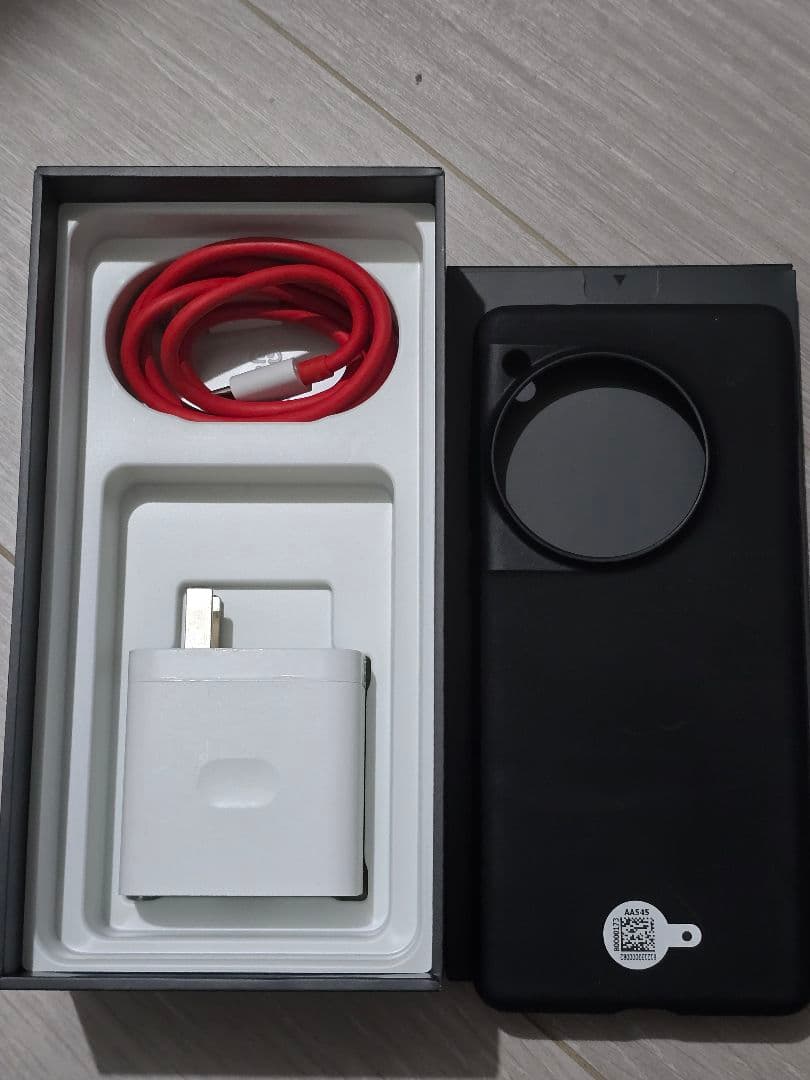 スマートフォン本体 OnePlus 12 1TB SnapDragon gen3