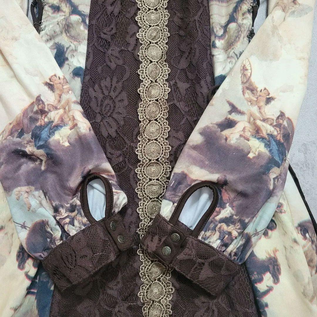 美品 オッズオネスト 天使柄 肩出しレースアップワンピース 茶