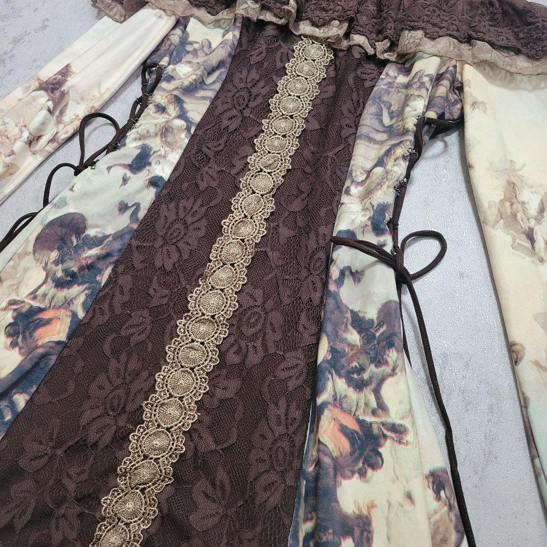 美品 オッズオネスト 天使柄 肩出しレースアップワンピース 茶