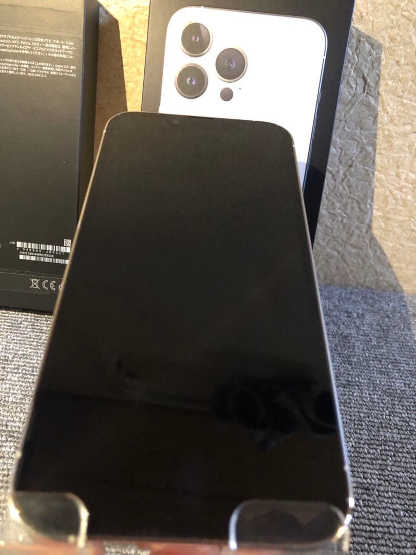 Apple iPhone 13 Pro シルバー 本体512gb