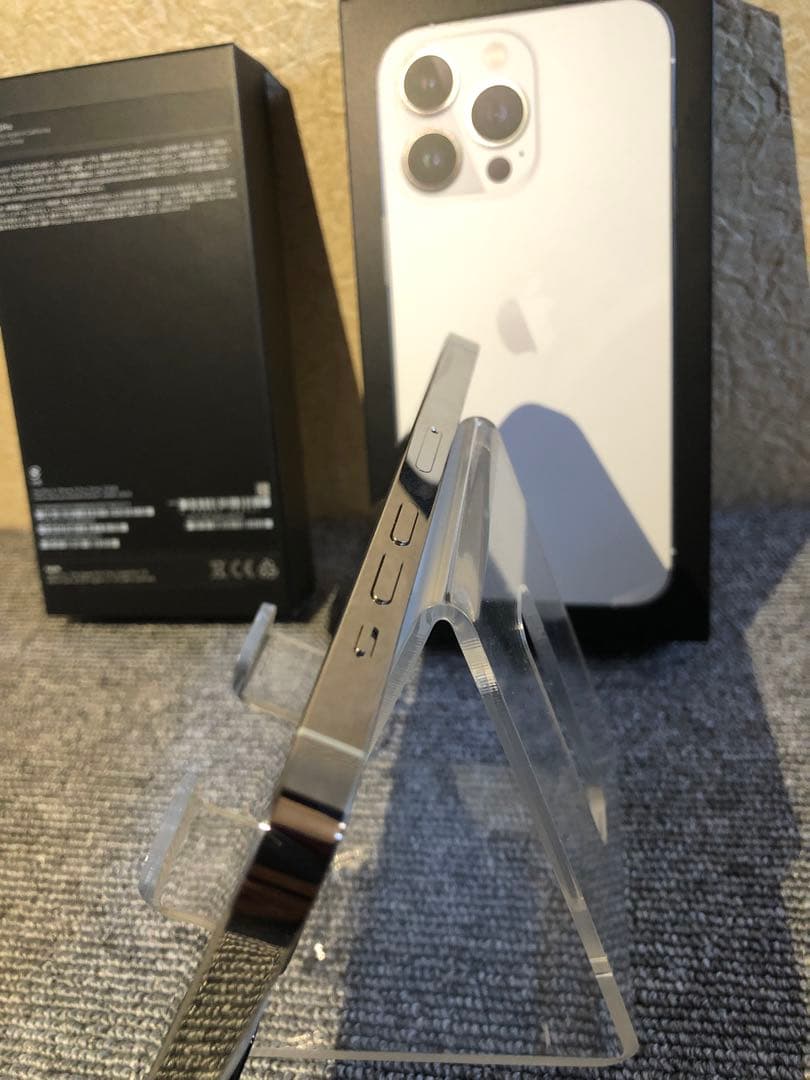 Apple iPhone 13 Pro シルバー 本体512gb