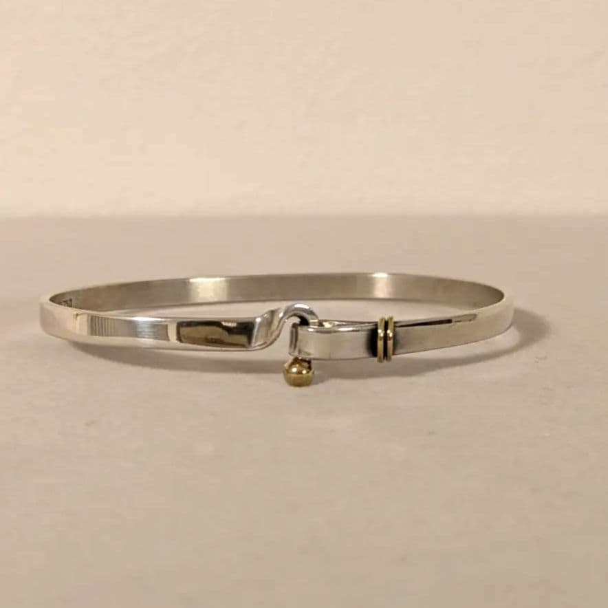 ティファニー フックアンドアイ バングル