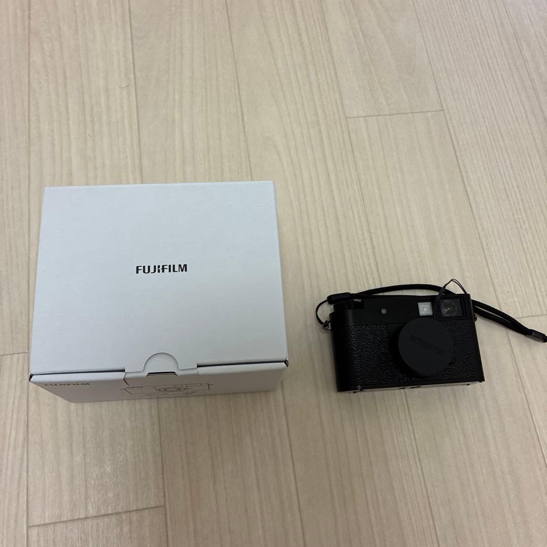 Fujifilm xhalfブラック SDカード　メーカー3年保証付き