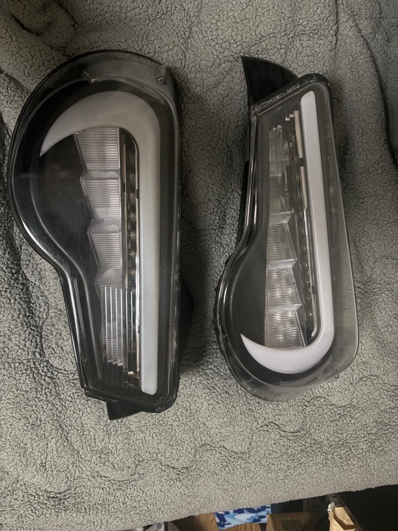 86 Valenti ジュエル テールランプ クリア化 brz zn6 zc6