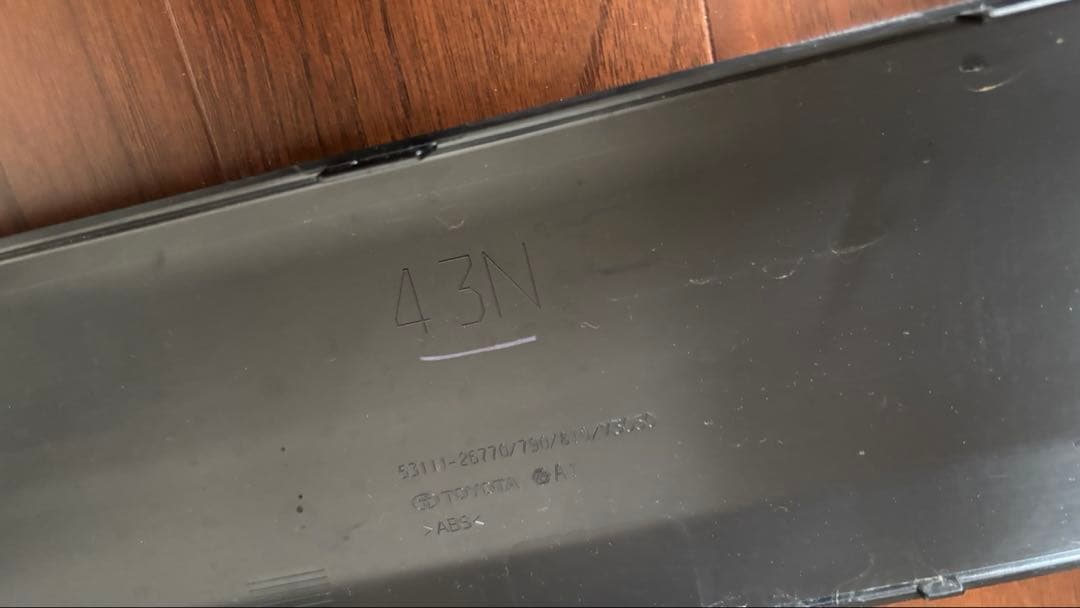 N*p様 ハイエース200系　ナロー　フロントグリルカバー　新車外し