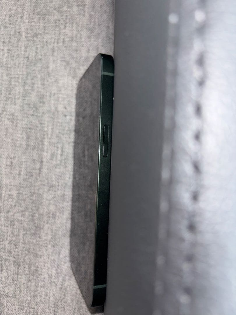 Apple iPhone 12 ミッドグリーン　外装美品