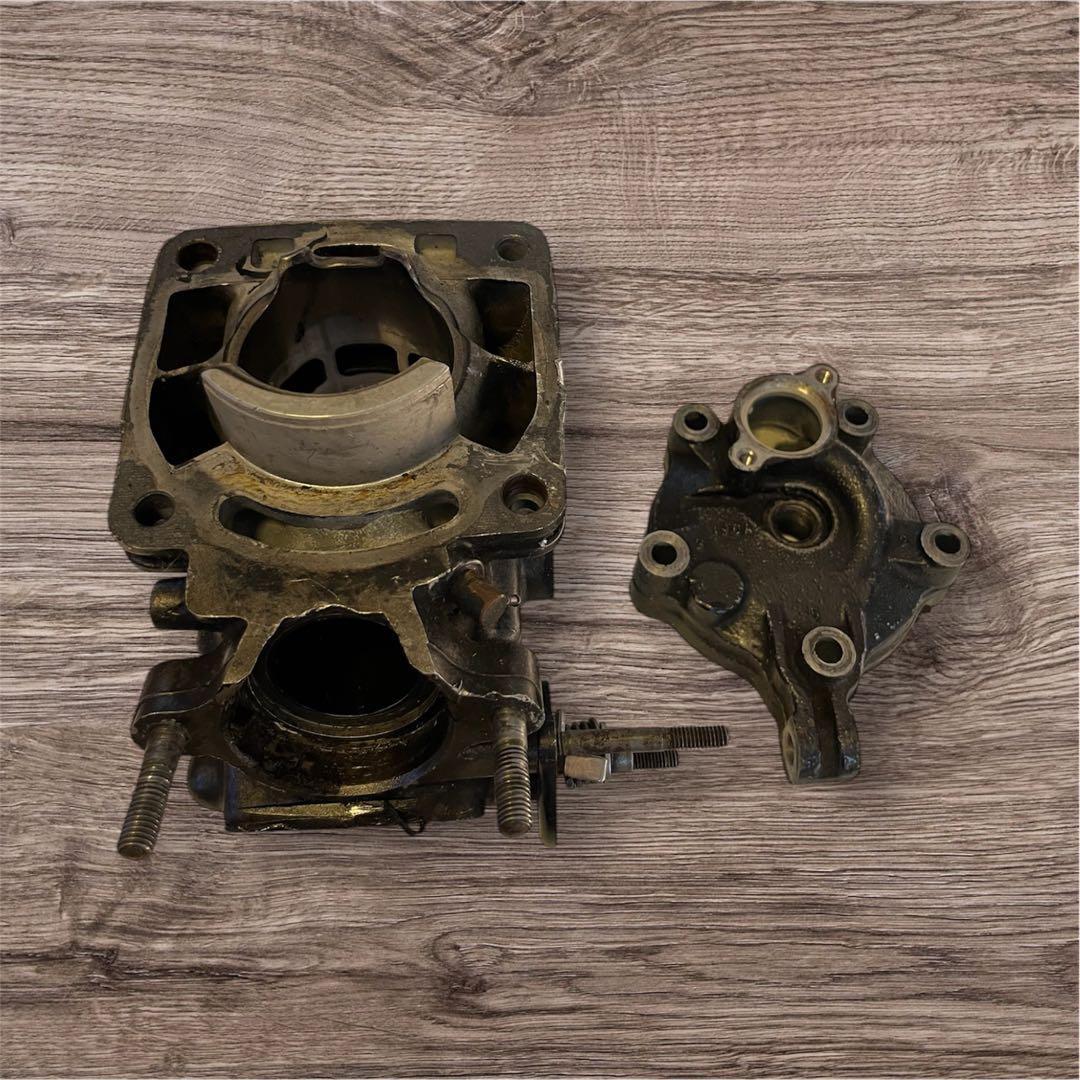 RG125 nf13aガンマ　シリンダー　ジャンク品