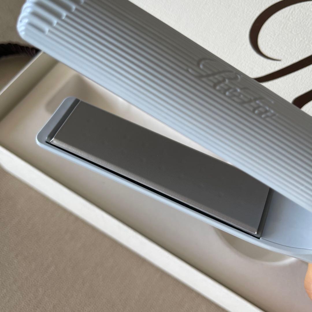 リファストレートアイロン プロ ホワイト