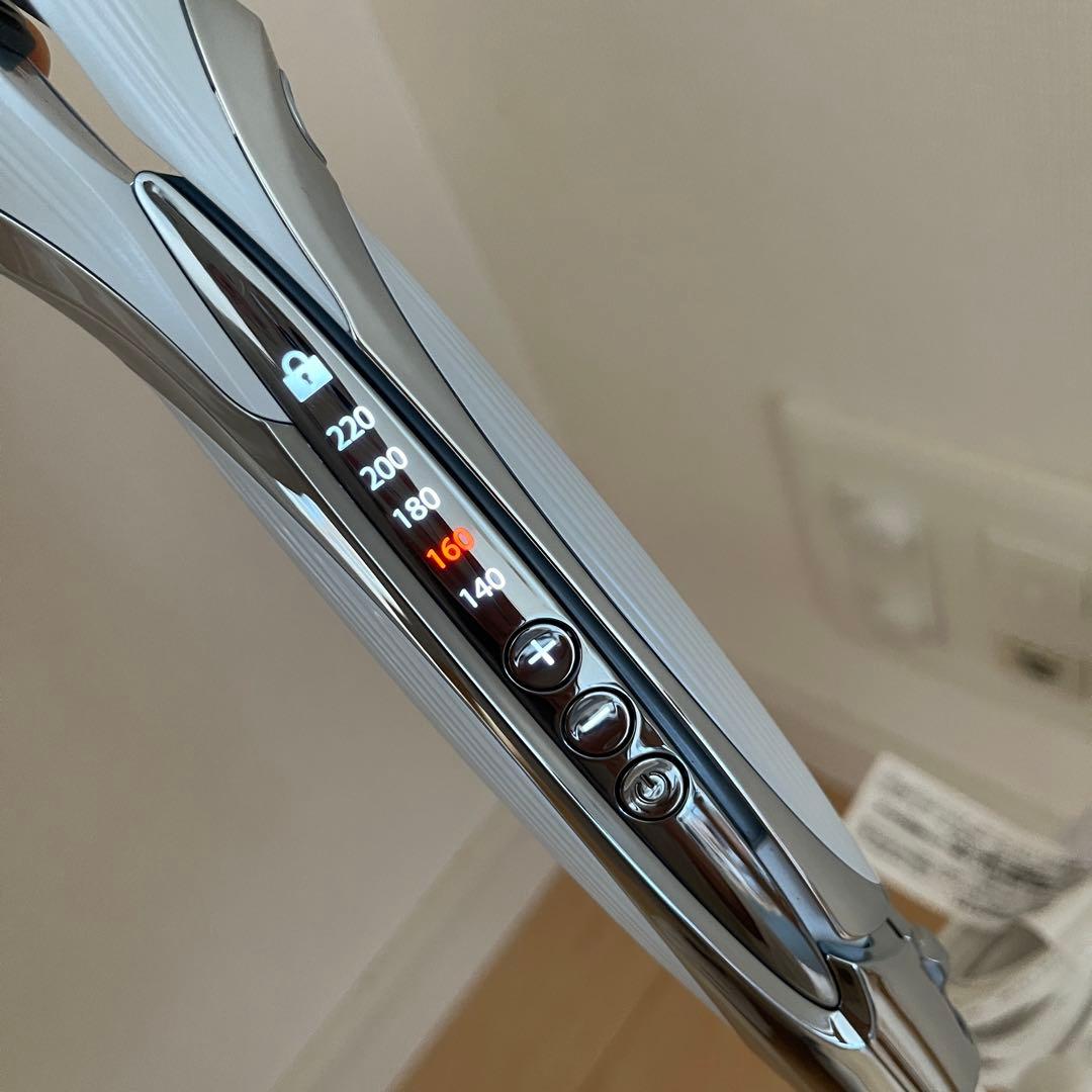 リファストレートアイロン プロ ホワイト