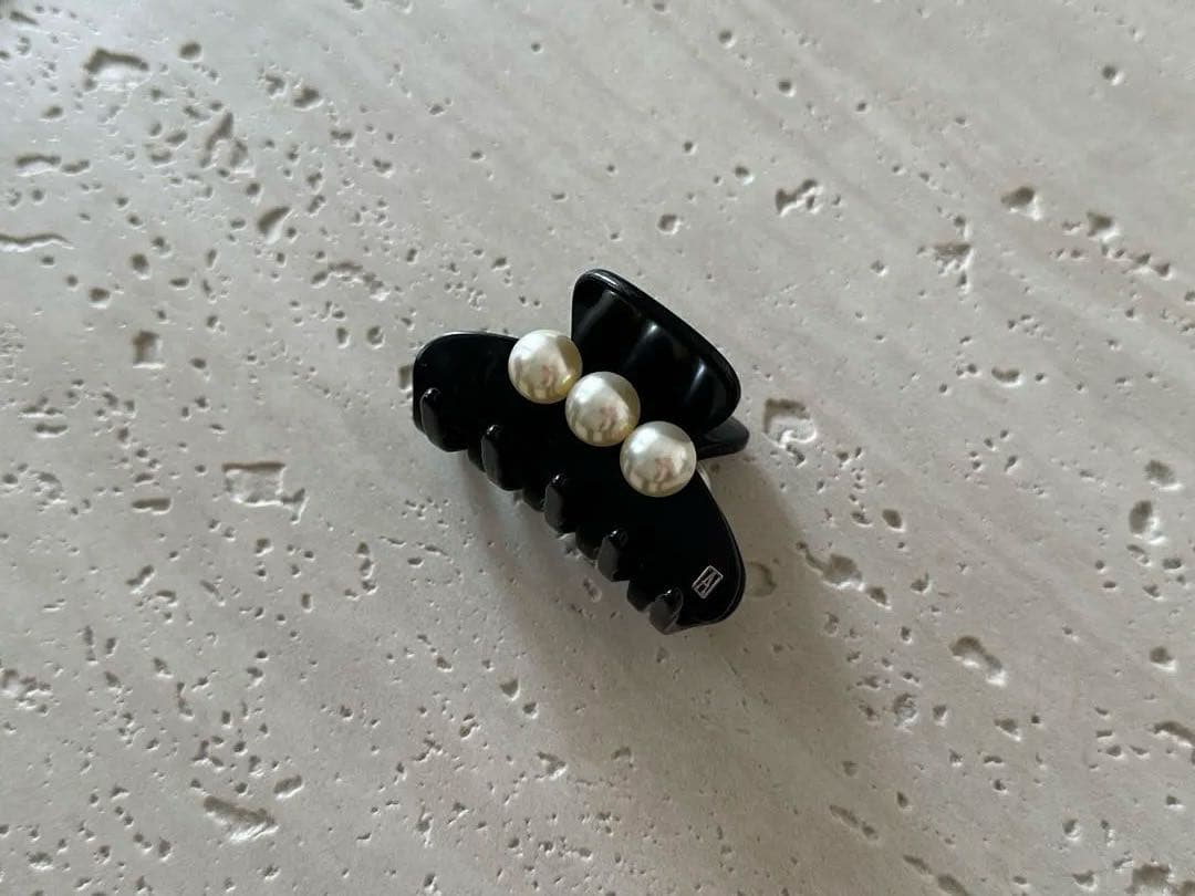 Alexandre de Paris アレクサンドルドゥパリ クリップ　パール