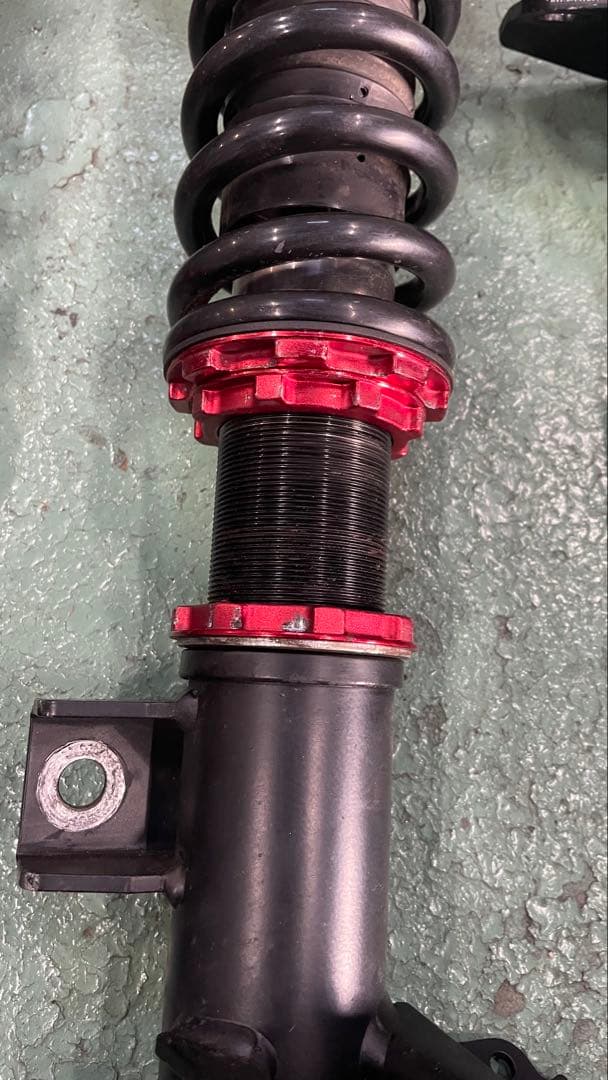 RAV4 AXAH54 フルタップ式　車高調　ブリッツ　ZZ-R ローダウン