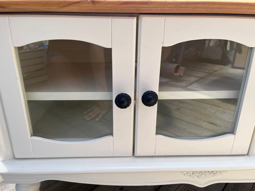 カントリー家具ホワイト木製テレビ台 ガラス扉付き