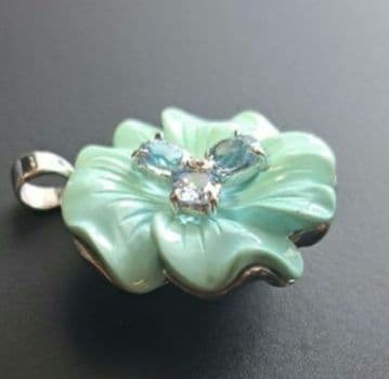 【美品】ネックレス(花びら型)