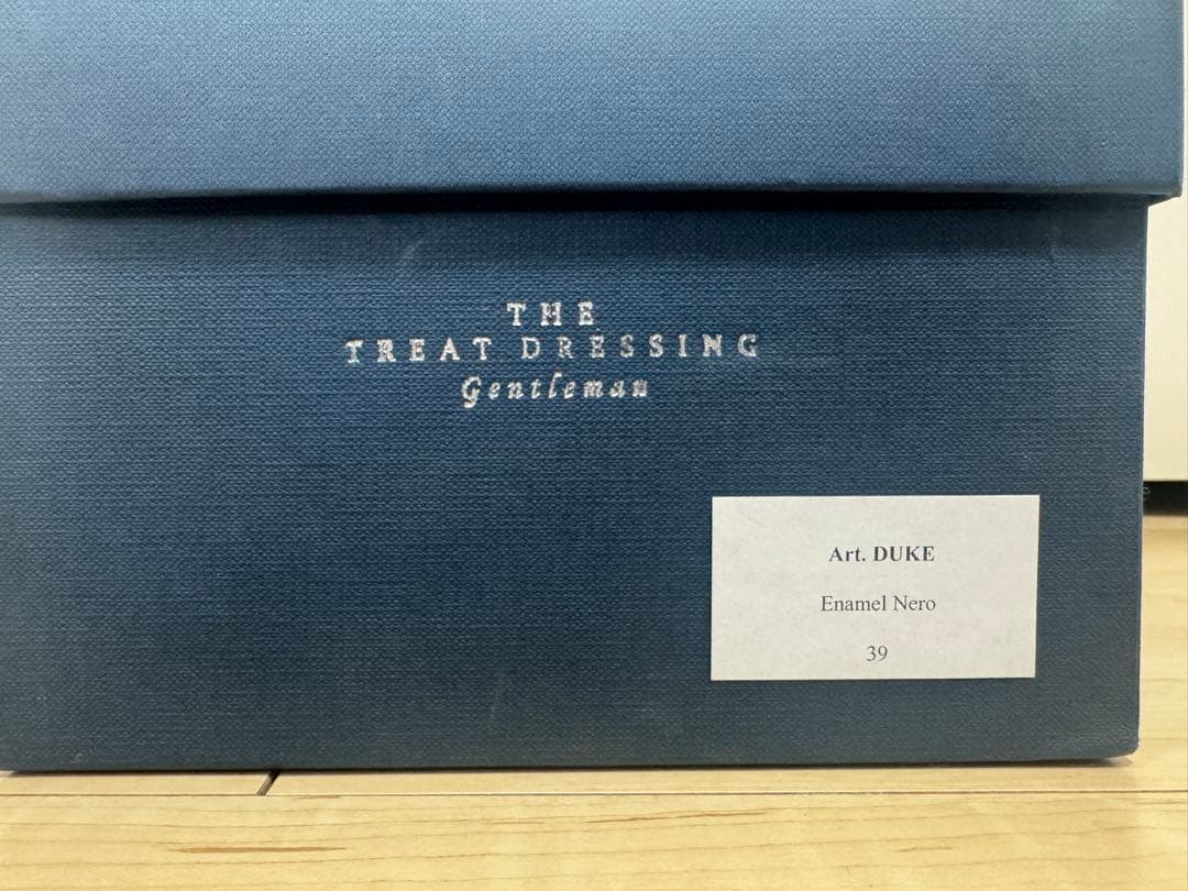 トリートドレッシング　エナメルシューズ　25cm