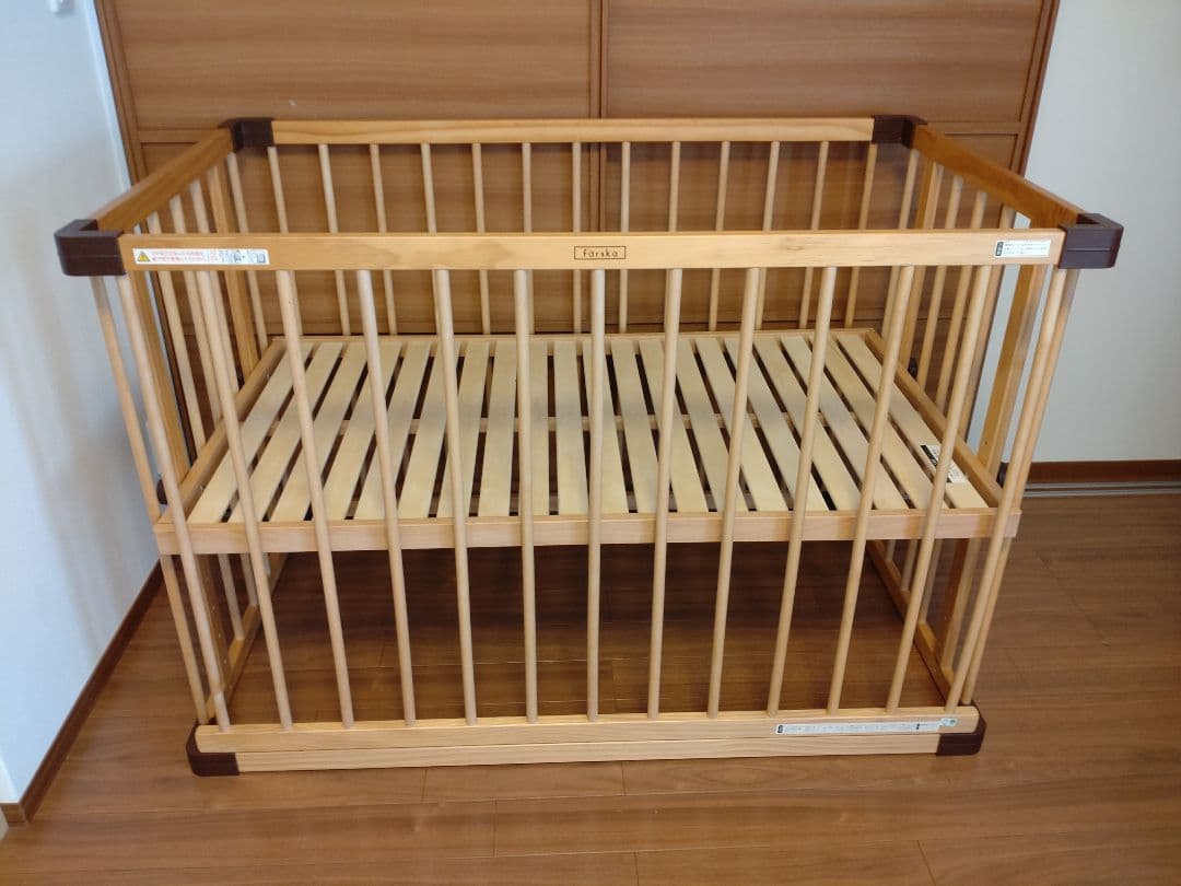 ファルスカ ベッドサイドベッド03