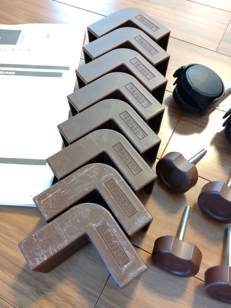 ファルスカ ベッドサイドベッド03